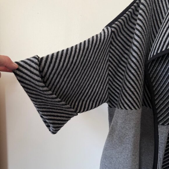 $1898 Lafayette 148 NY Women M/L GEO Wool Pocket Knit Long Jacket Coat Cardigan - Picture 3 of 9